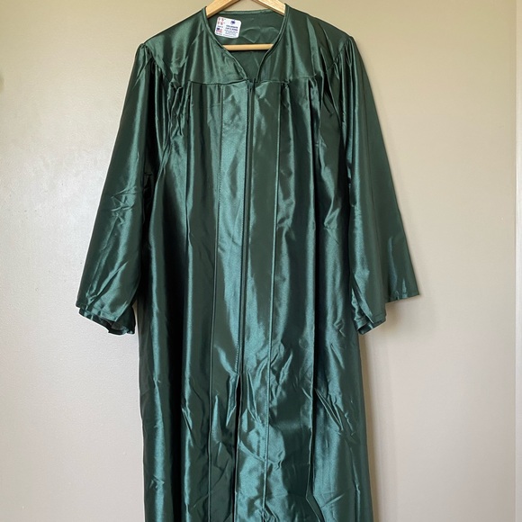 Collegiate Graduation Gown in Emerald Green - Picture 1 of 4
